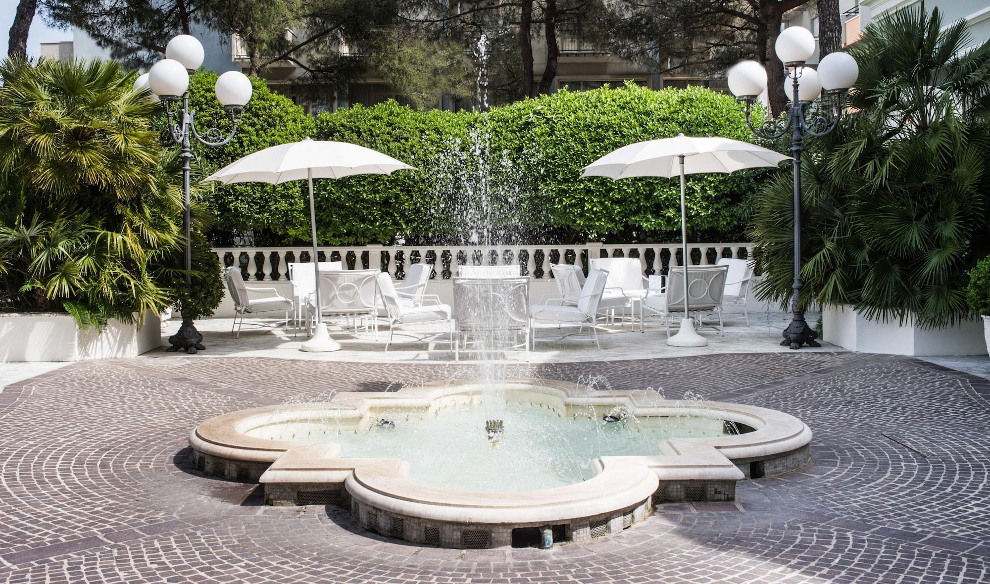 Grand Hotel Des Bains Riccione Exterior foto